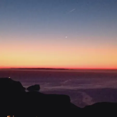 With Views In Cumbre Del Sol Lejlighed *